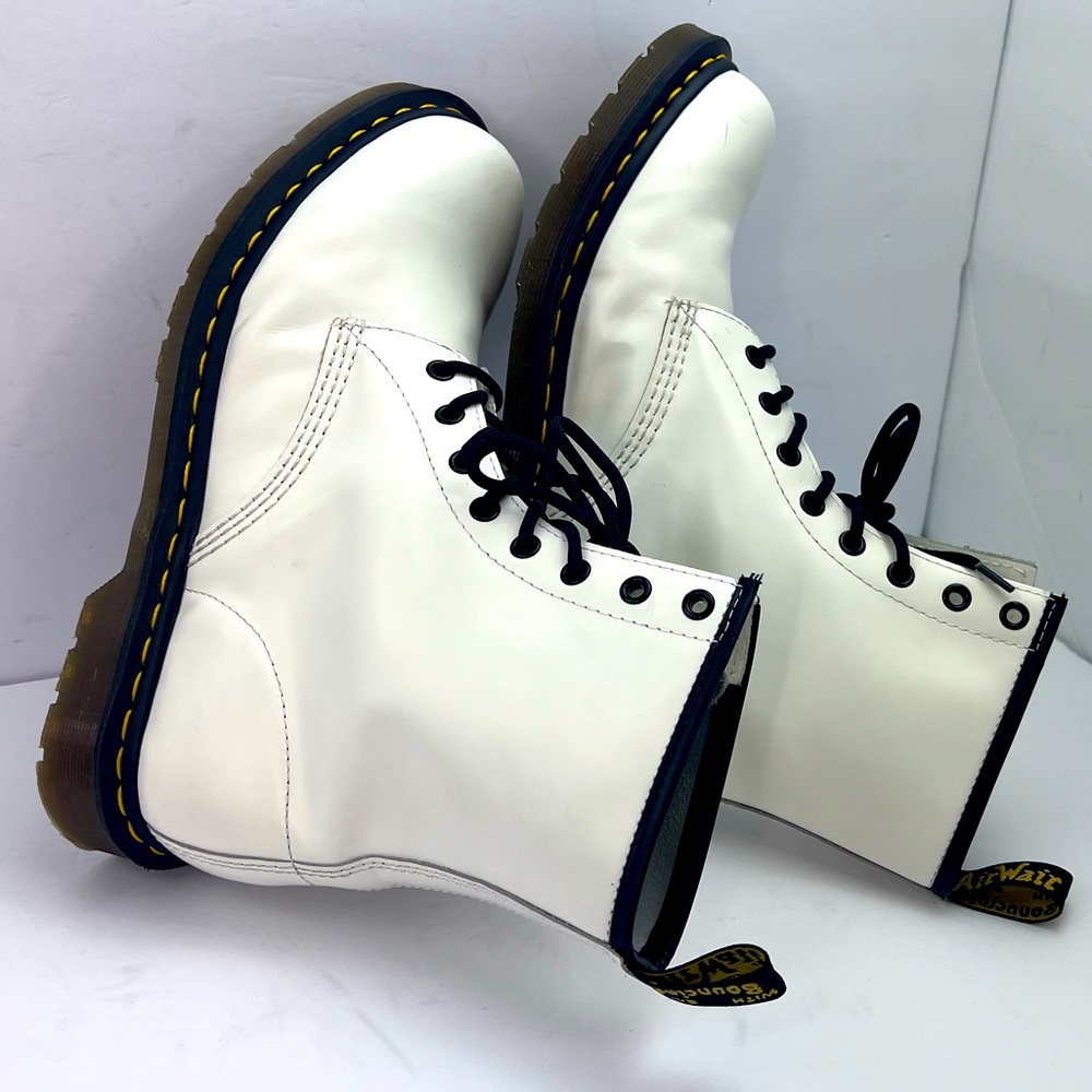 DR MARTEN PASCAL LACEUP ARMY STYLE BOOTS, UPPER LEATHER AIR WAIR SOLE, SIZE 11 - Picture 8 of 17